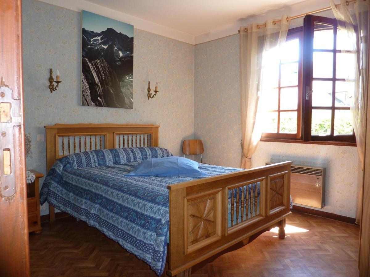 Appartement Rez De Jardin Luz-Saint-Sauveur Exteriör bild